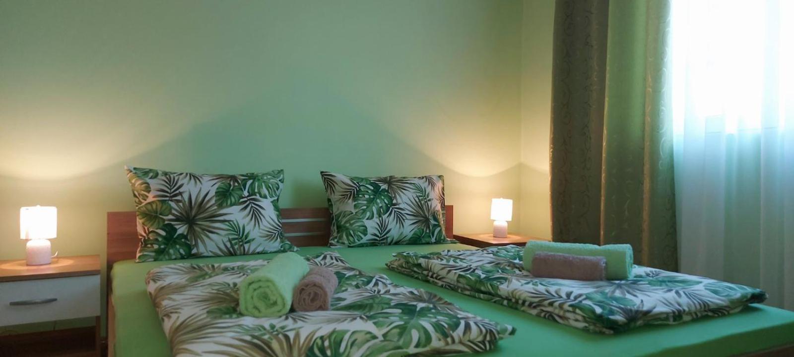 Apartman ,,Milica" Donji Milanovac Luaran gambar